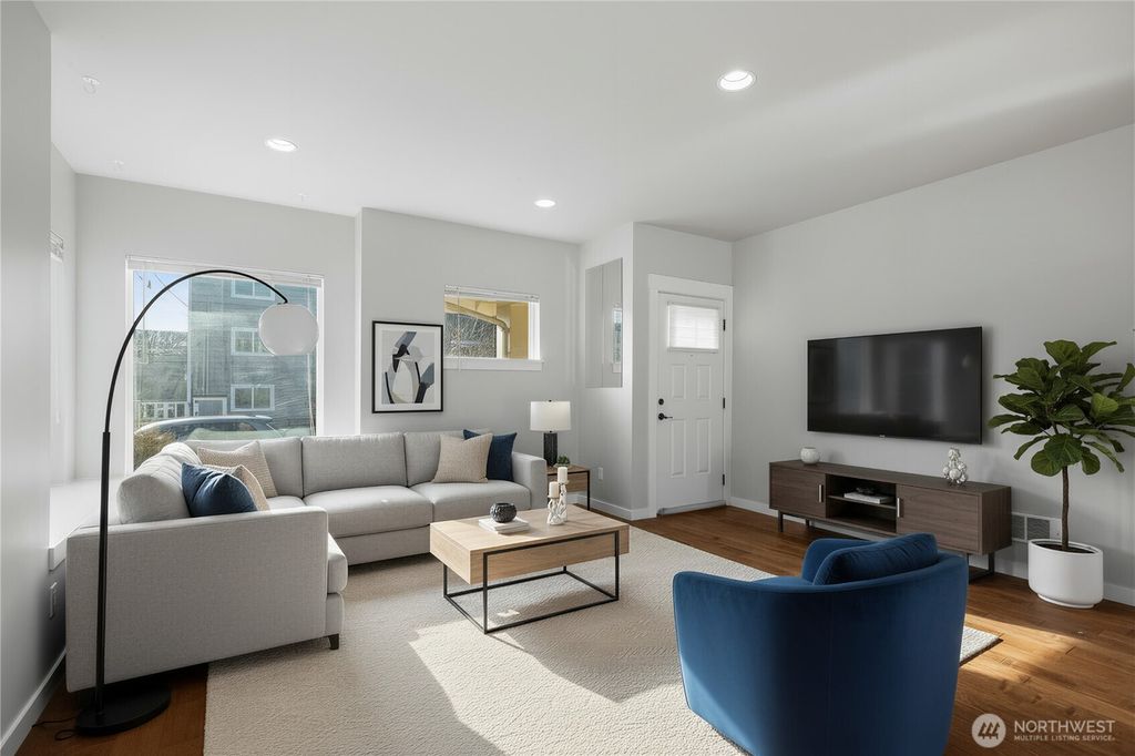 Photo of 554 Prospect Street, Seattle, WA 98109 (MLS # 2462772)