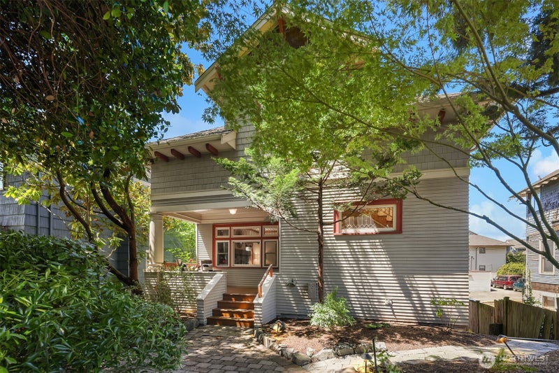 1411 10th Avenue W