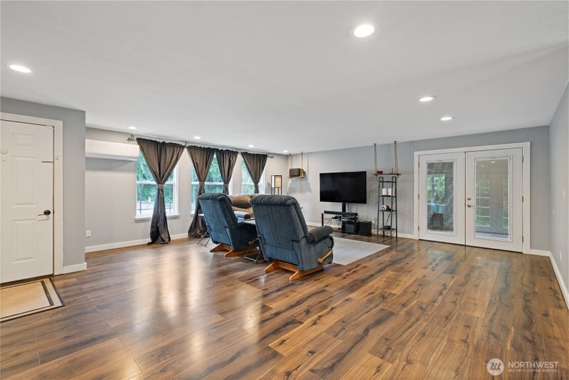 265 Easy Street Road