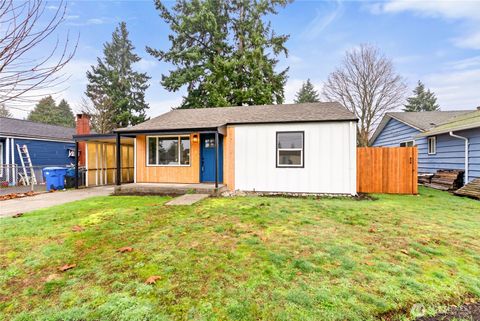 Photo of 1105 115th Street S, Tacoma, WA 98444 (MLS # 2445731)