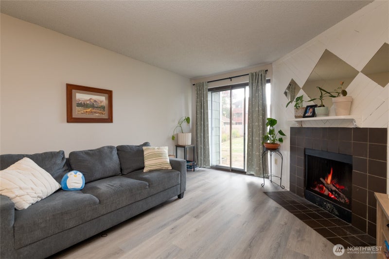 3430 I Street NE J101