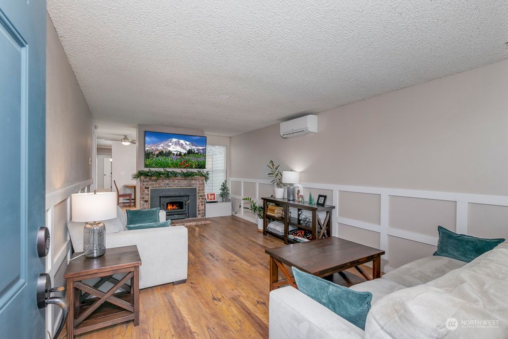 Photo of 10113 54th Drive NE, Marysville, WA 98270 (MLS # 2315528)
