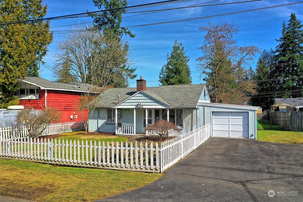 Photo of 21705 53rd Avenue W, Mountlake Terrace, WA 98043 (MLS # 2196106)