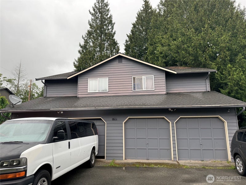 11707 Center Road