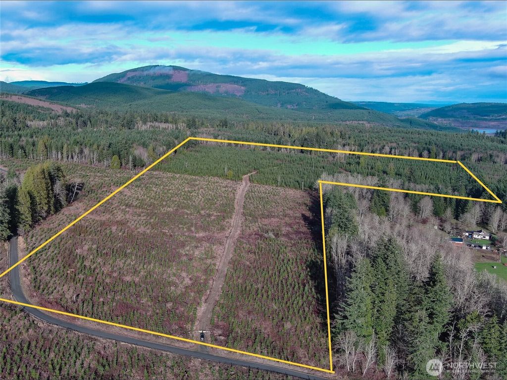 Photo of 2 xxx Snow Creek Road, Quilcene, WA 98376 (MLS # 2461062)
