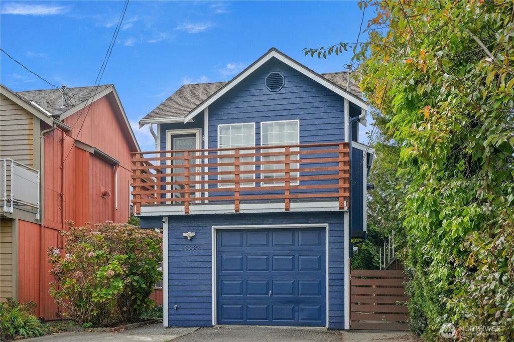 Photo of 10007 20th Avenue SW, Seattle, WA 98146 (MLS # 2587428)