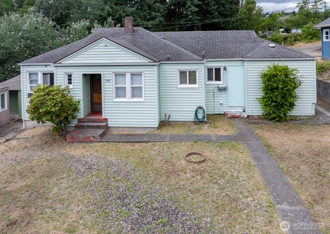 Photo of 1121 Dill Way W, Bremerton, WA 98312 (MLS # 2535296)