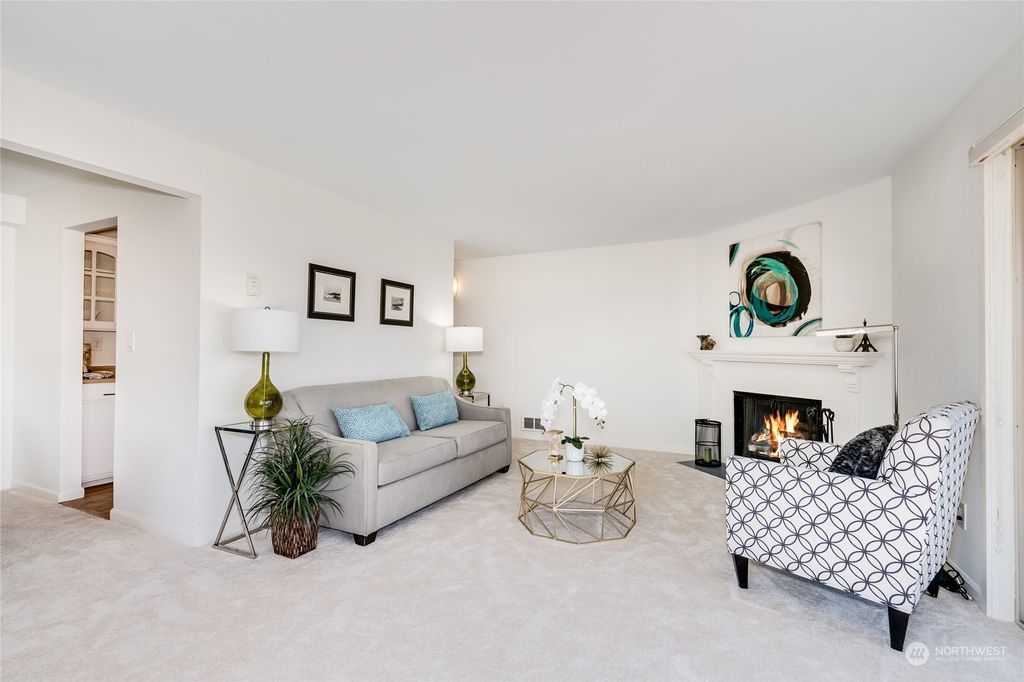 Photo of 1234 Taylor Avenue N #202, Seattle, WA 98109 (MLS # 2001003)
