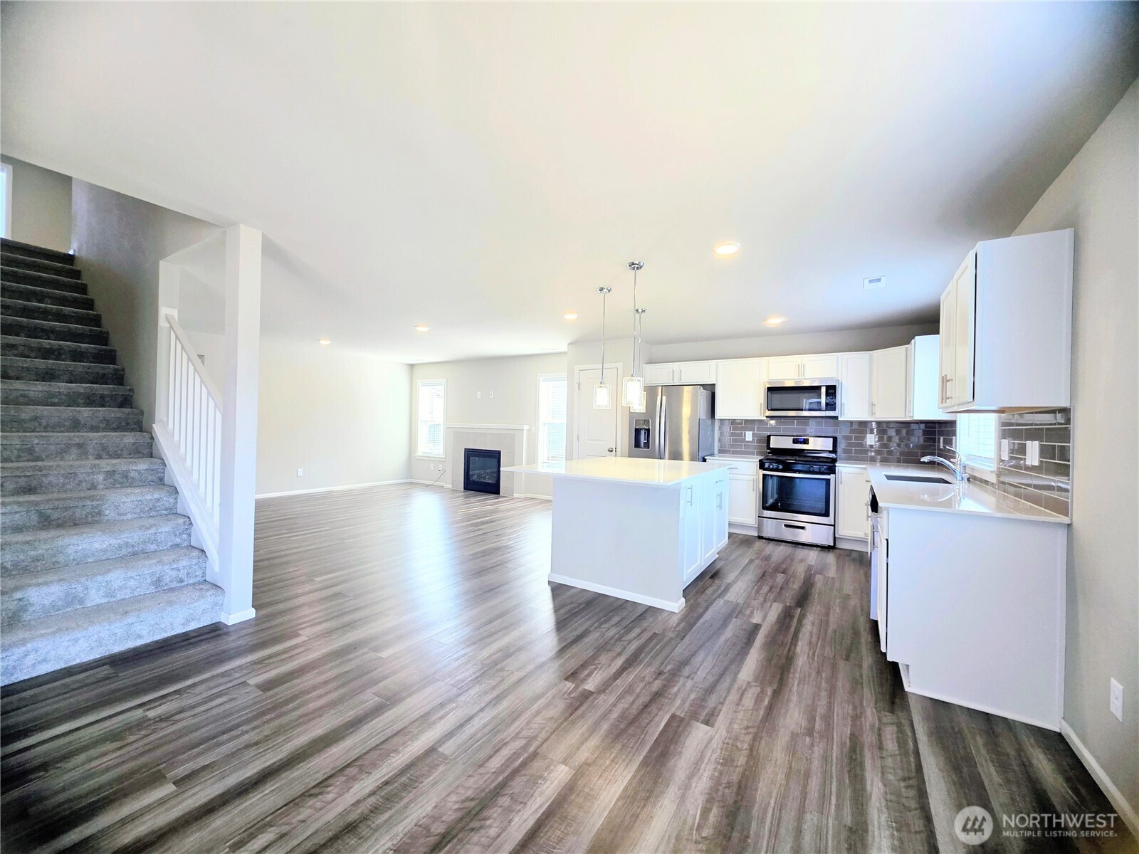 2315 Cantergrove Drive SE