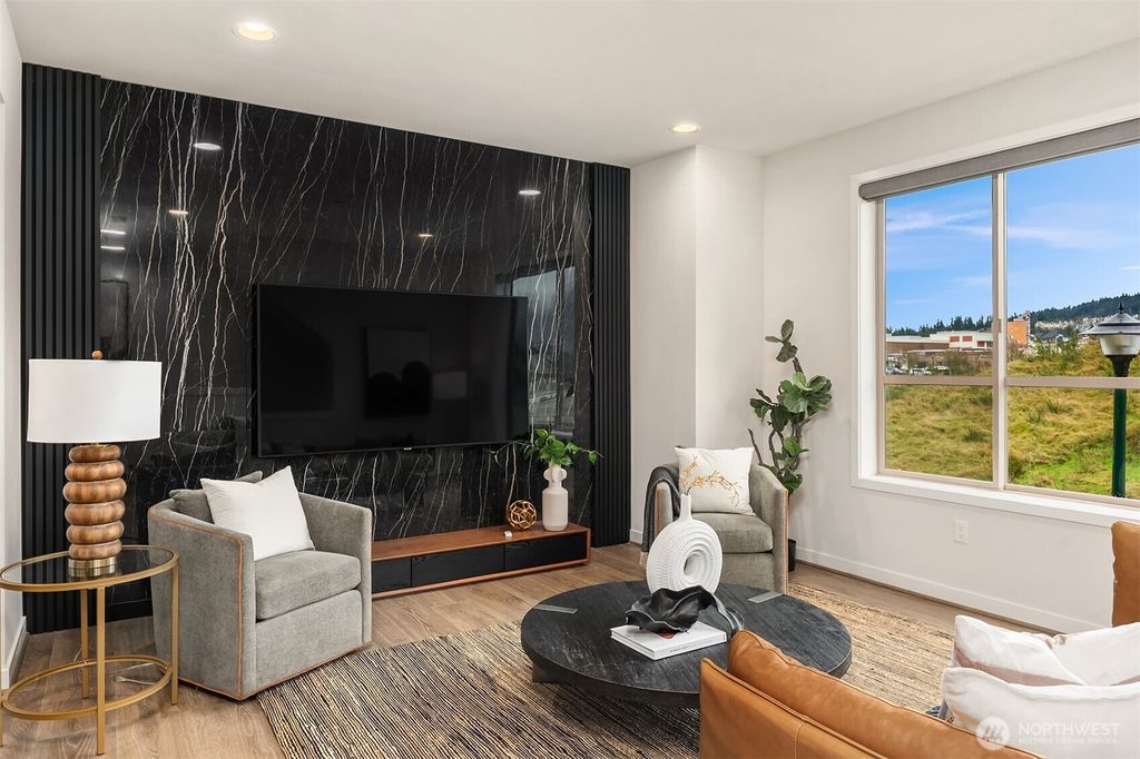 Photo of 1363 8th Avenue NE #7.1, Issaquah, WA 98029 (MLS # 2464512)