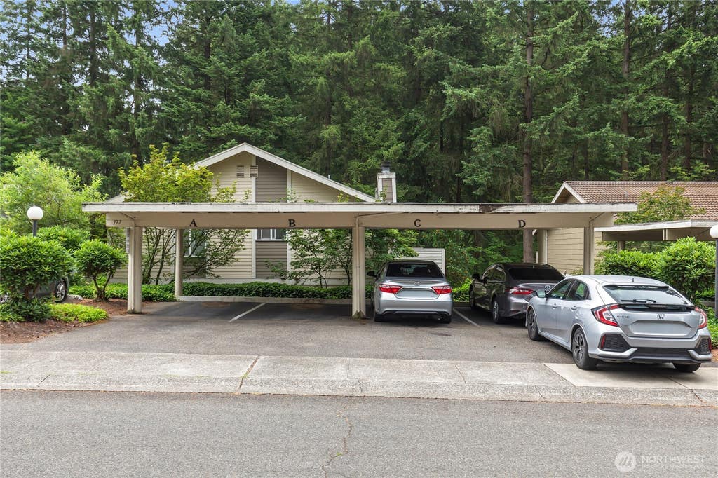 Photo of 177 S 340th Street, Federal Way, WA 98003 (MLS # 2567010)