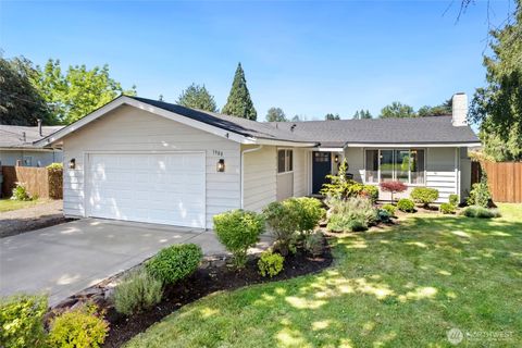 1980 McKinley Street Enumclaw WA 98022