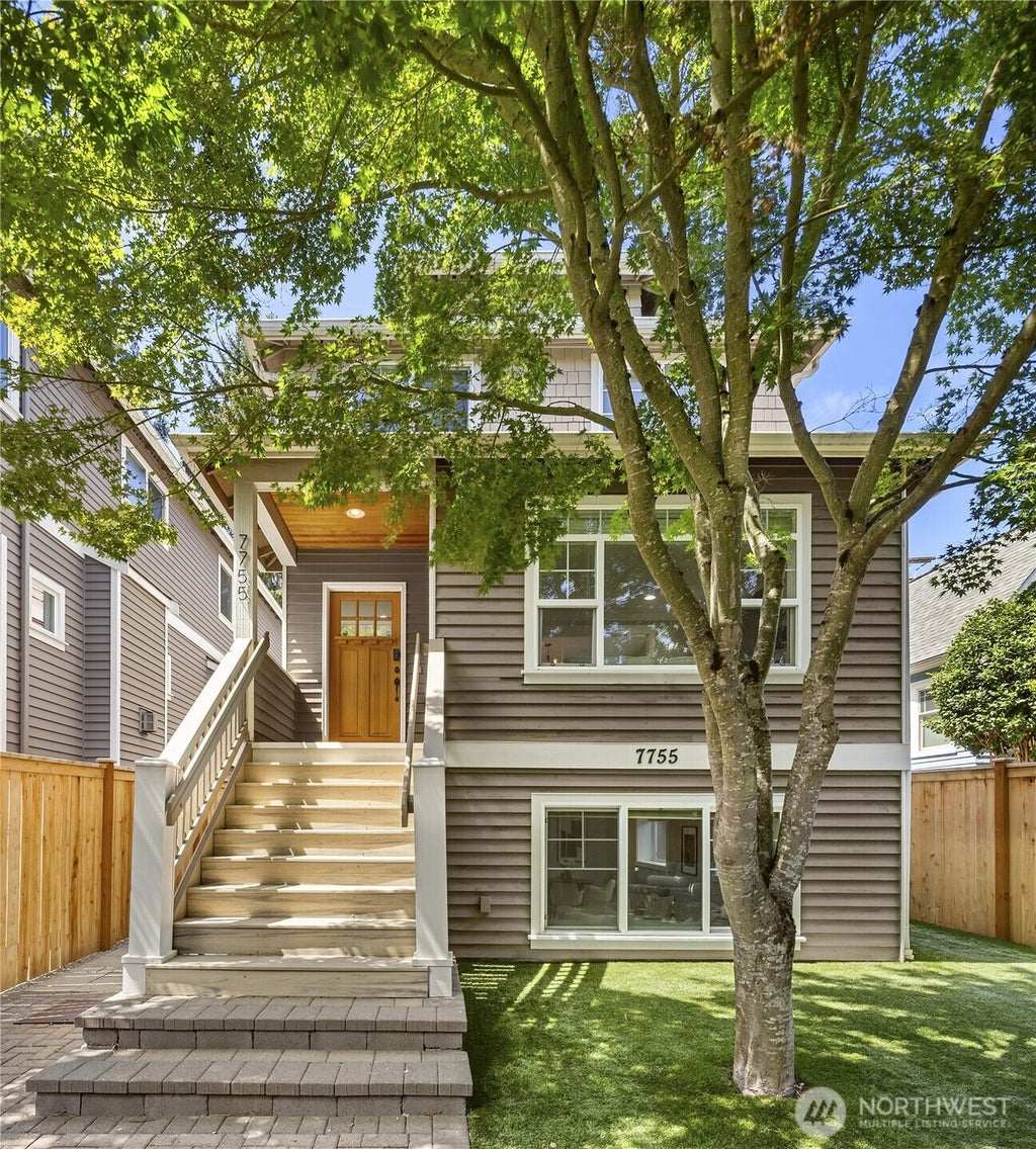 Photo of 7755 35th Avenue NE, Seattle, WA 98115 (MLS # 2584003)