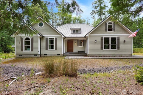 Photo of 150 E Barnacle Boulevard, Shelton, WA 98584 (MLS # 2547277)