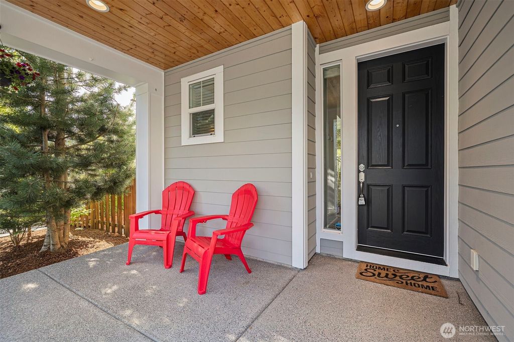 Photo of 1159 SE 11th Street, North Bend, WA 98045 (MLS # 2515128)