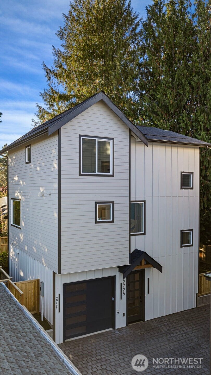Photo of 2725 Belvidere Avenue SW, Seattle, WA 98126 (MLS # 2589771)