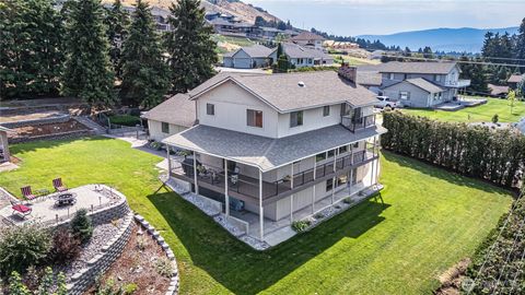 Photo of 209 27th Street NE, East Wenatchee, WA 98802 (MLS # 2426001)
