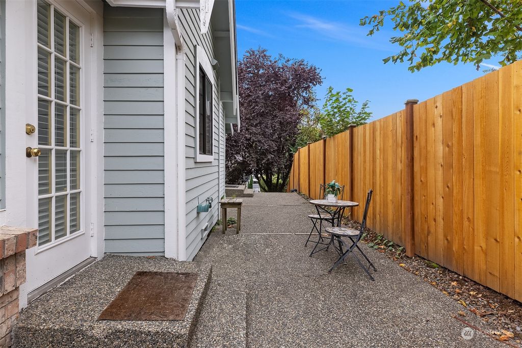 Photo of 10053 Wallingford Avenue N #10, Seattle, WA 98133 (MLS # 2322156)