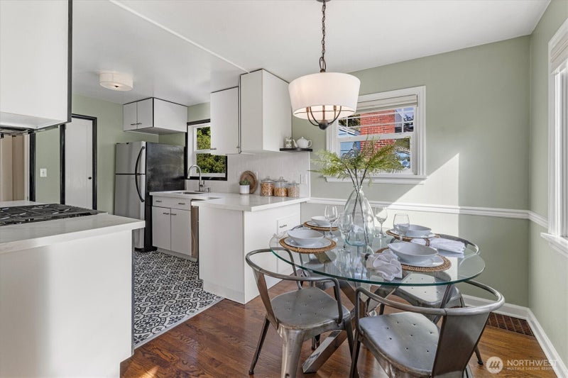 1022 NE 72nd Street