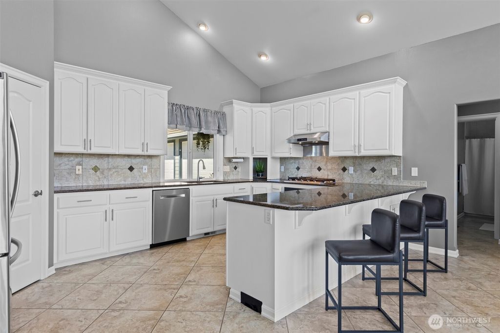 Photo of 10111 252nd Street E, Graham, WA 98338 (MLS # 2504935)