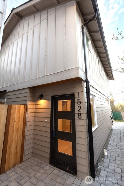 Photo of 1528 25th Ave Ave, Seattle, WA 98122 (MLS # 2502504)