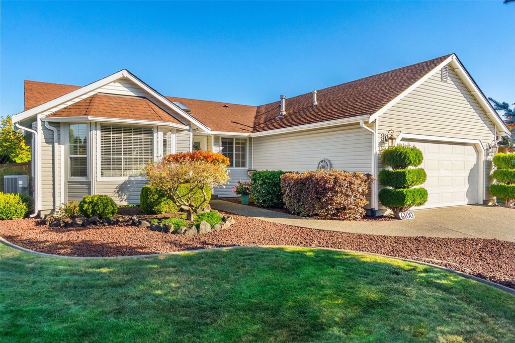 Photo of 6100 60th Court SE, Lacey, WA 98513 (MLS # 2597812)