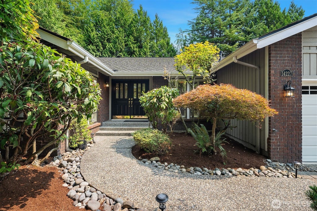 Photo of 14227 20th Drive SE, Mill Creek, WA 98012 (MLS # 2564340)
