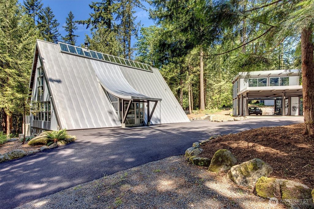 Photo of 26222 SE 152nd St St, Issaquah, WA 98027 (MLS # 2470756)