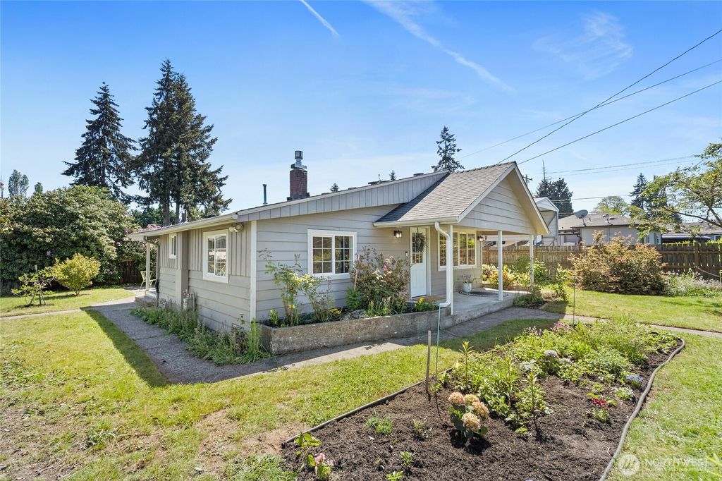 Photo of 12022 2nd Avenue SW, Seattle, WA 98146 (MLS # 2521698)
