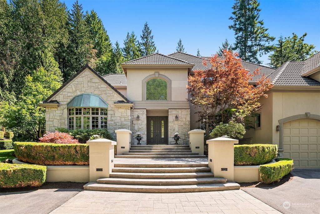 Photo of 24727 SE 56th Street, Issaquah, WA 98029 (MLS # 2166117)