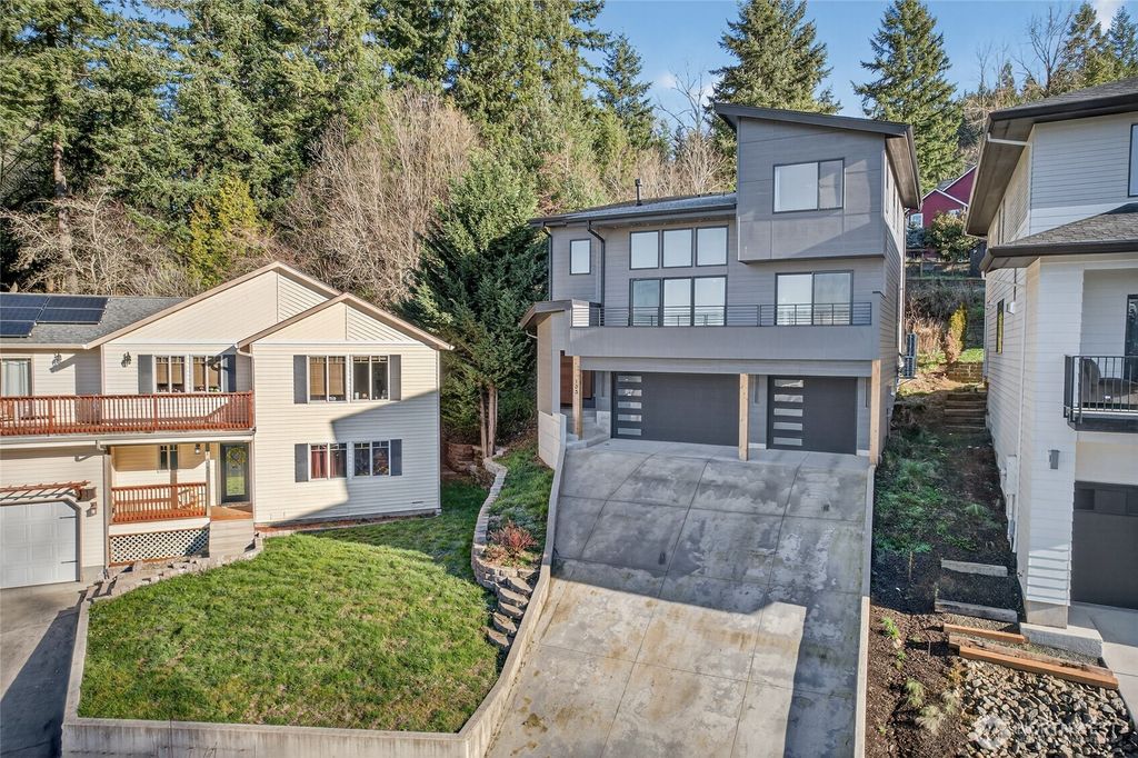 Photo of 133 Cedar Falls Drive, Kelso, WA 98626 (MLS # 2471541)