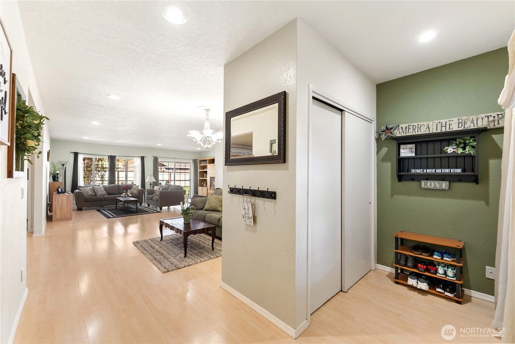 Photo of 608 Golden Street, Oroville, WA 98844 (MLS # 2500309)