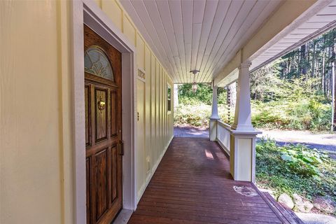 A home in Anderson Island