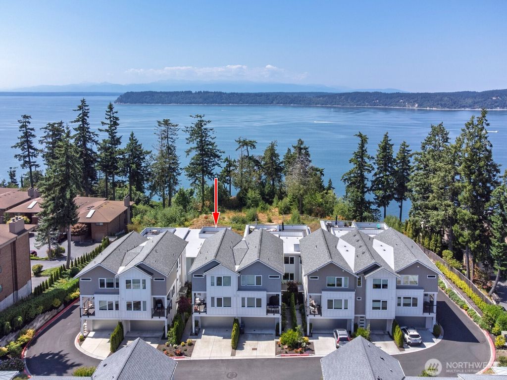 Photo of 5321 80 Place SW #12, Mukilteo, WA 98275 (MLS # 2389963)