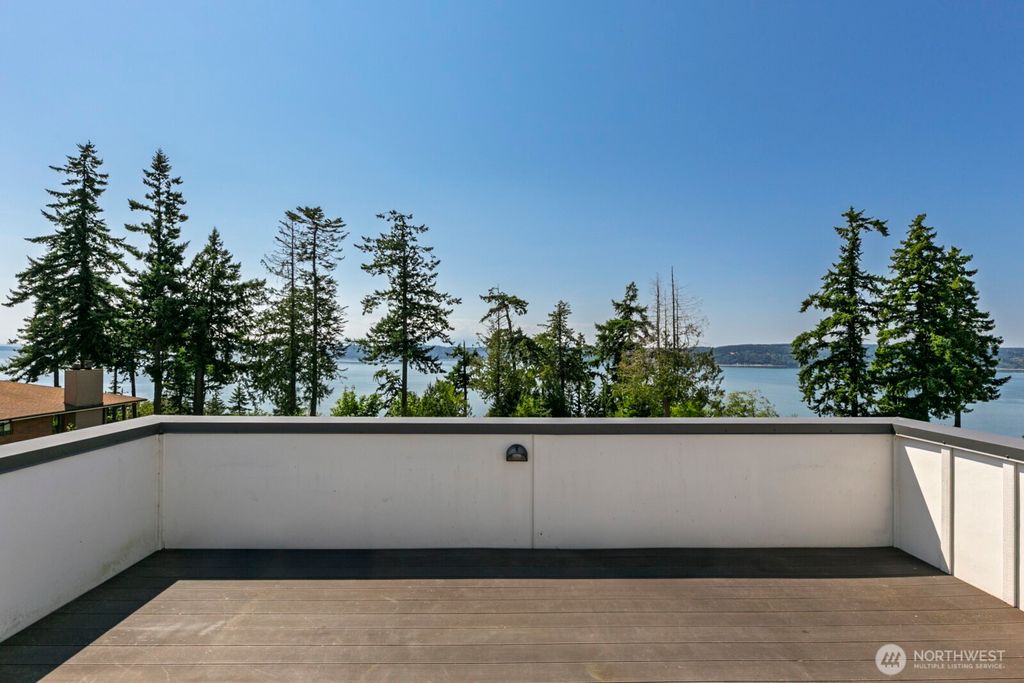 Photo of 5321 80 Place SW, Mukilteo, WA 98275 (MLS # 2389963)