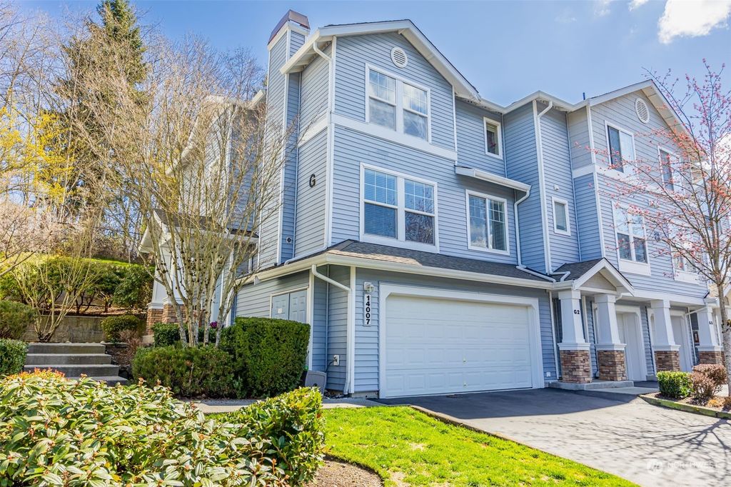 Photo of 14007 69th Drive SE #G 1, Snohomish, WA 98296 (MLS # 2054962)