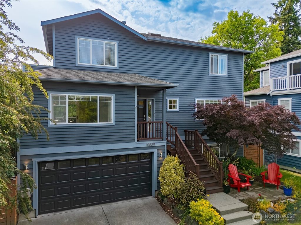 Photo of 10839 35th Avenue SW, Seattle, WA 98146 (MLS # 2364831)