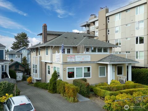 Photo of 211 14th Avenue E, Seattle, WA 98112 (MLS # 2519872)
