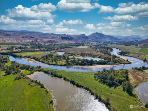 Photo of 1640 Highway 7, Oroville, WA 98844 (MLS # 1935672)