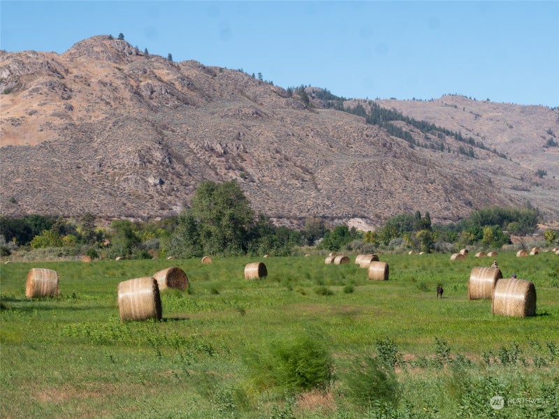 1640 Highway 7