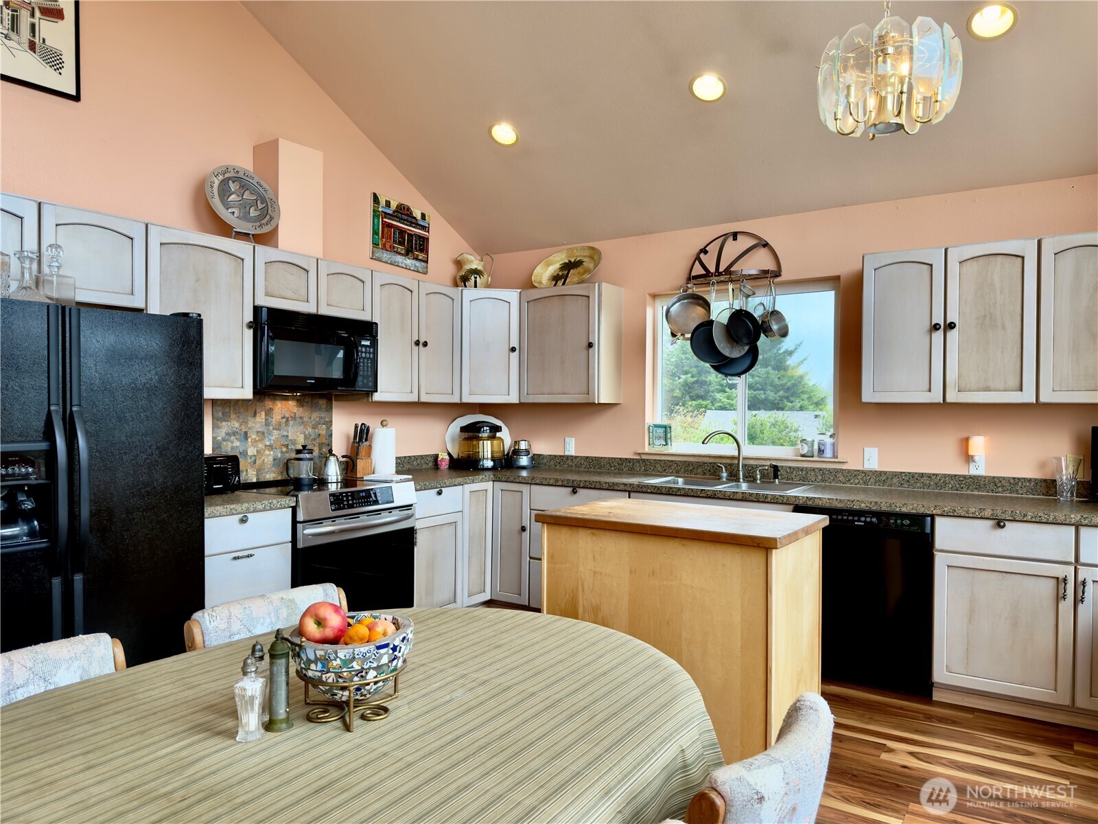 189 N Razor Clam Drive SW