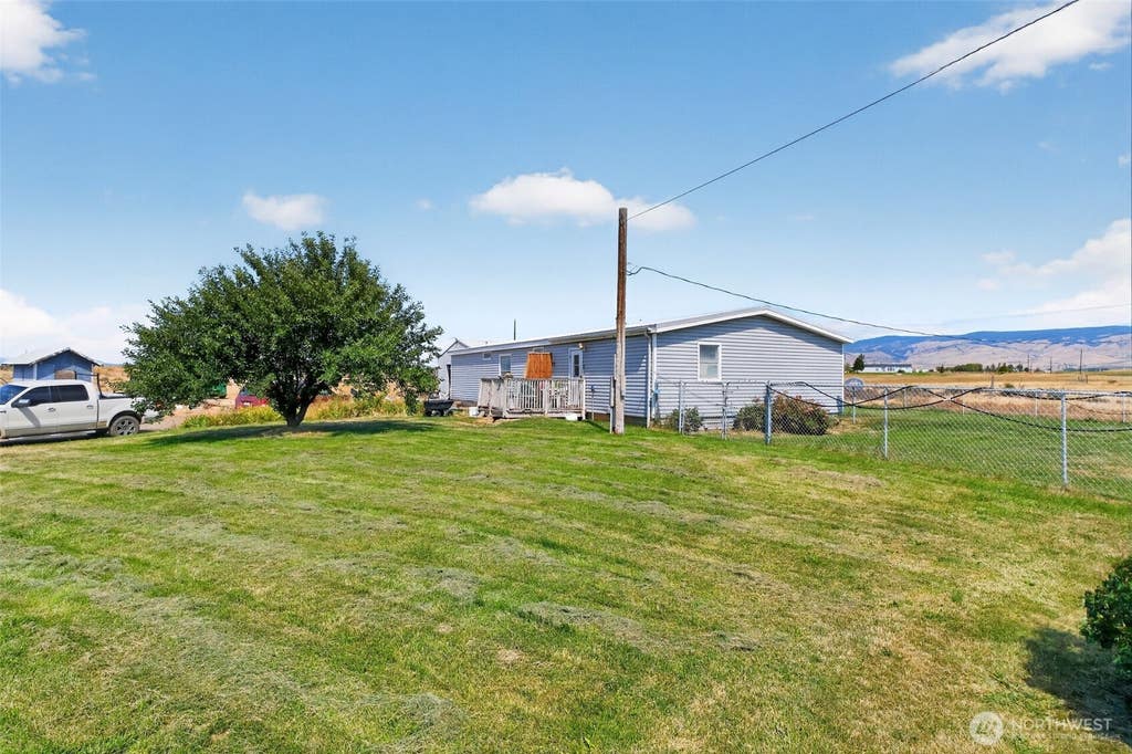 Photo of 6811 Reecer Creek Road, Ellensburg, WA 98926 (MLS # 2562855)