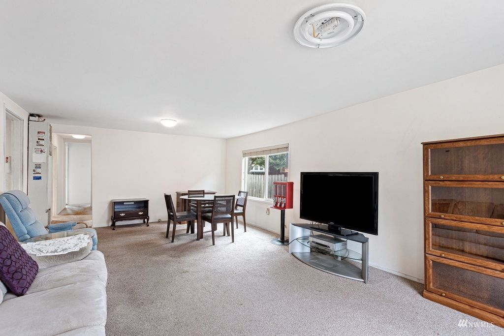 Photo of 4122 SW 20th Avenue, Seattle, WA 98106 (MLS # 1992691)
