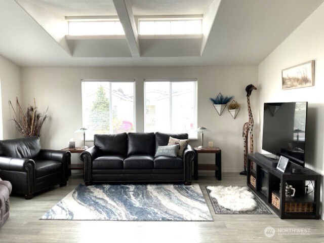 6124 91st Street E