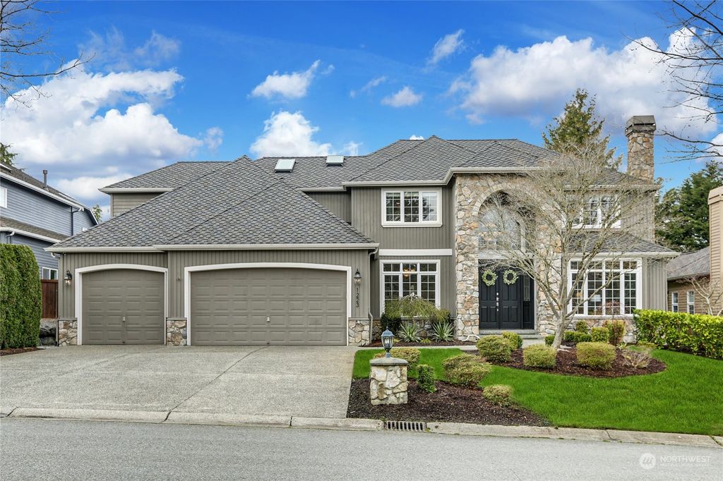 Photo of 1223 269th Avenue SE, Sammamish, WA 98075 (MLS # 2058920)