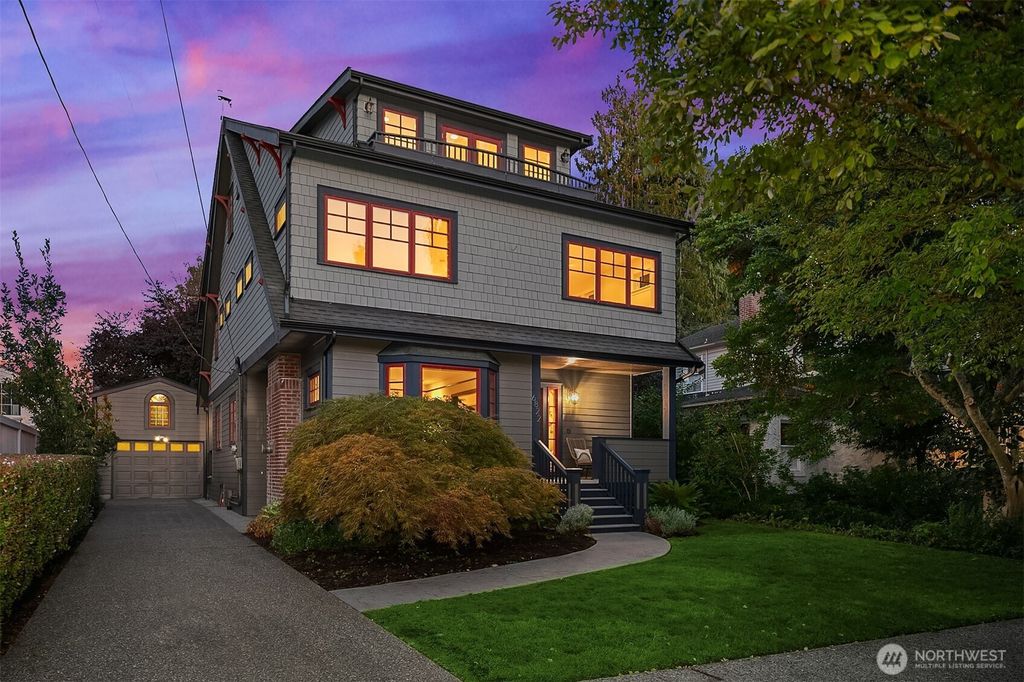 Photo of 6822 31st Avenue NE, Seattle, WA 98115 (MLS # 2438966)