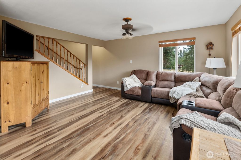 Photo of 1150 White Road, Cle Elum, WA 98922 (MLS # 2556409)