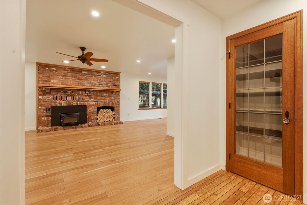 Photo of 4009 Forest Park Court NW, Olympia, WA 98502 (MLS # 2494390)