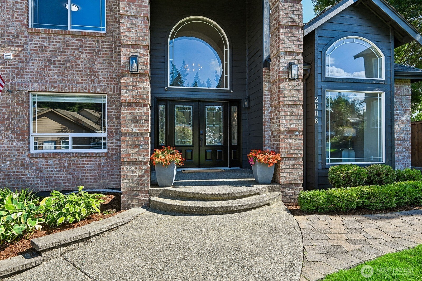 2606 16th Avenue Court SW