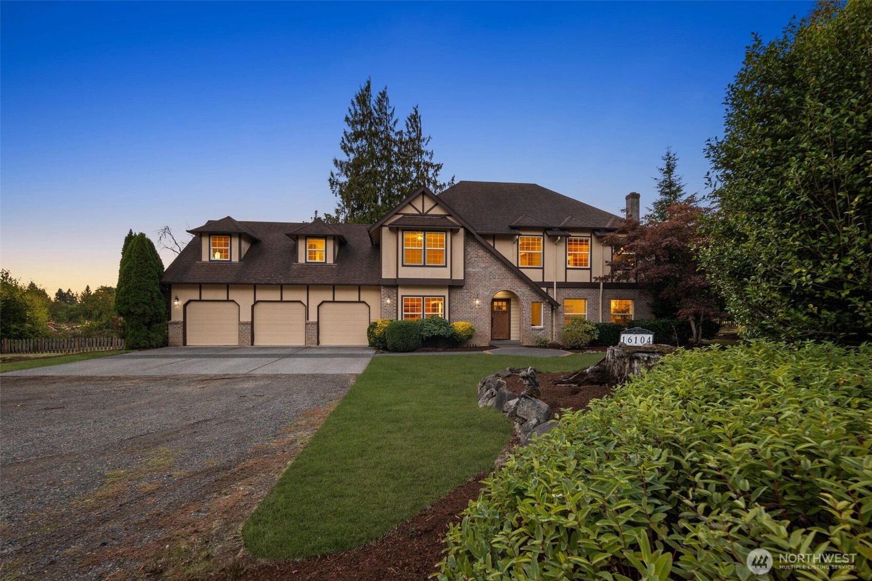 16104 NE 6th Court